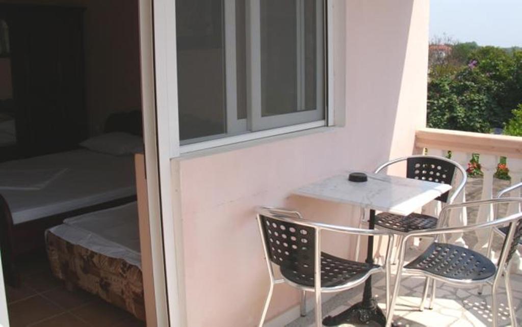Di Vincenzo Inn Ulcinj Exterior photo